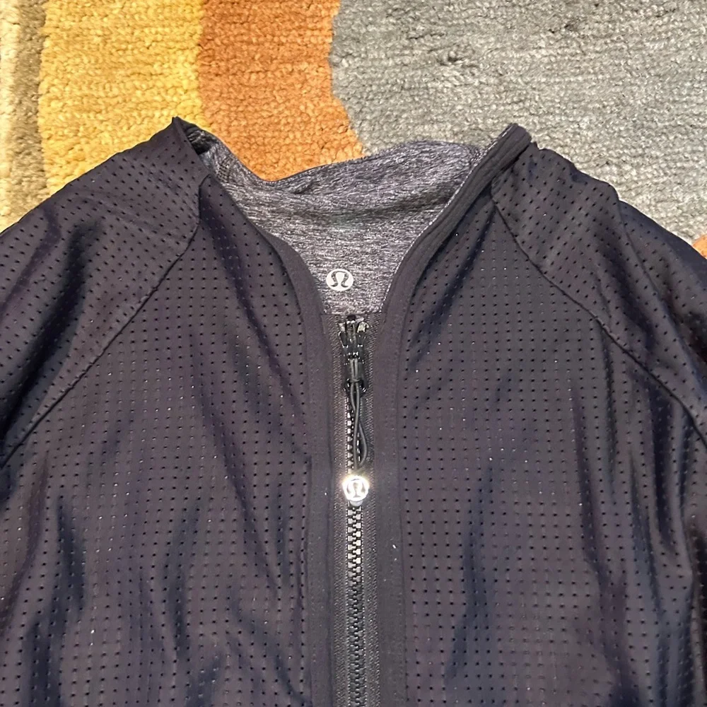 Lululemon Find Your Bliss Jacket Reversible Black Heather Grey Soul Cycle Logo 8